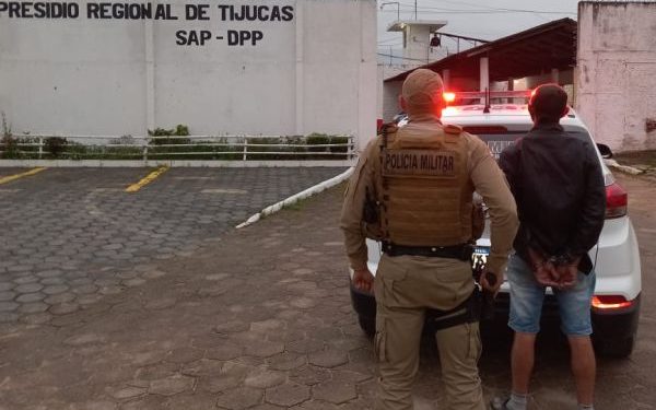 Policia Militar cumpre mandado de prisão por trafico em Porto Belo