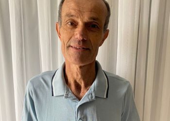 Tavinho um sapateiro apaixonado pela profissão