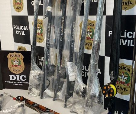 Polícia Civil de Joinville prende dupla que realizava arrombamentos em residências e estabelecimentos comerciais no norte do estado