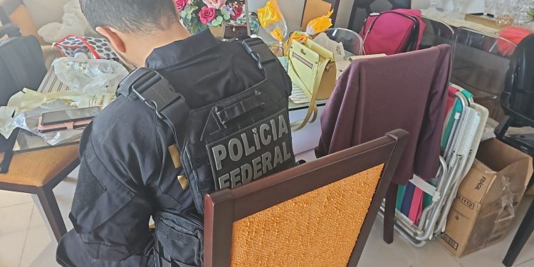 Polícia Federal deflagra operação para combater crimes contra o sistema financeiro nacional