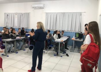 Alunas de escola em Nova Trento desenvolvem projeto sobre educação emocional