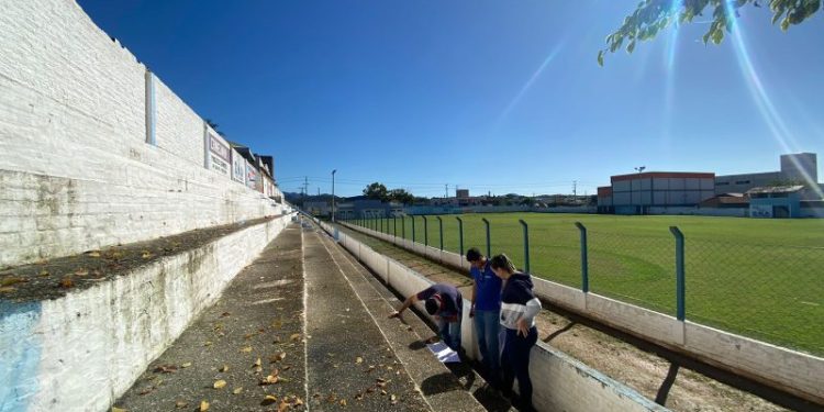 CME anuncia o início da reconstrução da cobertura metálica da arquibancada do Estádio Municipal Galeão