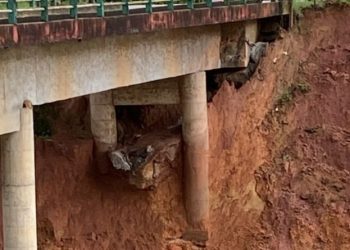 Ponte João Vanini segue interditada e trânsito da rua Alferes será controlado para passagem de veículos