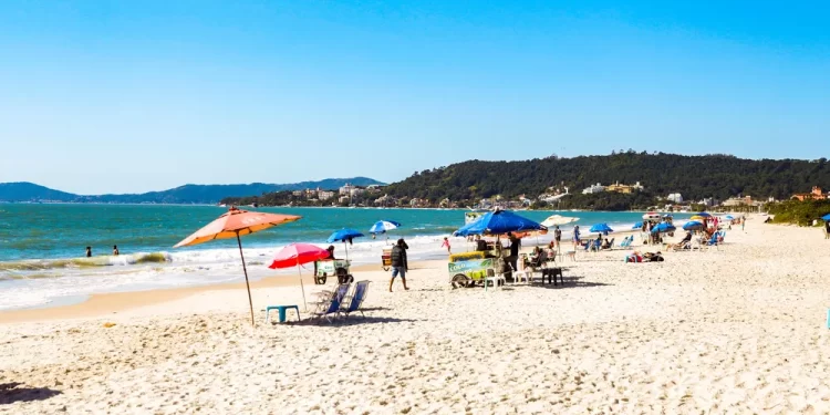 Depois de BC, Jurerê terá alargamento de faixa de areia