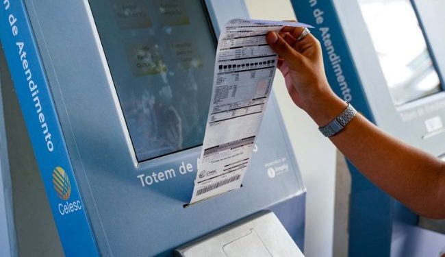 Celesc: conta em dia inicia hoje.