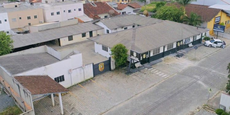 Prédio da Delegacia de Polícia Civil de São João Batista recebe reforma