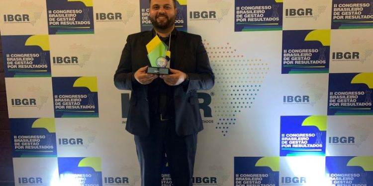 Nova Trento recebe troféu nacional de Índice de Gestão Municipal