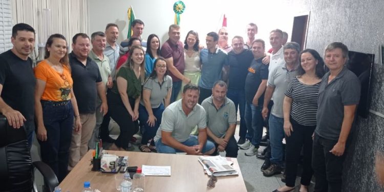 Deputados visitam Major Gercino para encaminhamentos de recursos após a enchente