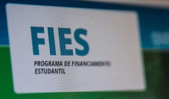 Fies anuncia desconto de até 99% de juros e multas para alunos em atraso