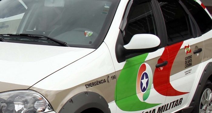 Pai é preso suspeito de agredir filha de 3 anos com tapas no Timbezinho