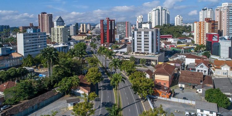SC se destaca com duas cidades entre as 25 mais ricas do Brasil
