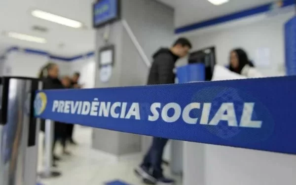 INSS: Aposentados com Rendimentos Superiores ao Mínimo Não Terão Aumento Real em 2023
