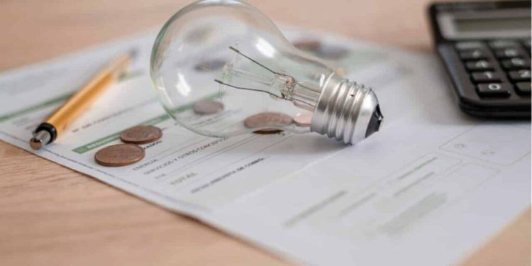 Conta de luz deverá ter aumento de 5,6% em 2024