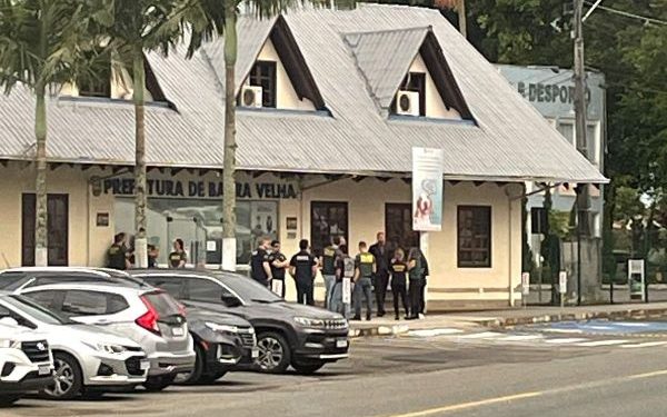 Prefeitura de Barra velha é alvo de investigação por corrupção e fraude em licitação