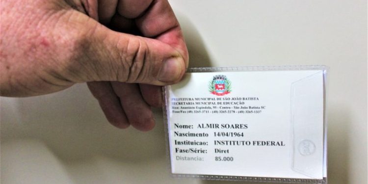 Carteirinha para transporte universitário em 2024 já pode ser solicitada em SJB