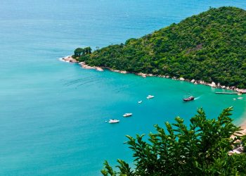 Primeiro relatório de 2024 aponta 49% de praias próprias para banho em SC