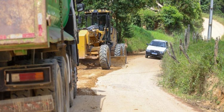 Governo do Estado retoma obras da SC-281 de São Pedro de Alcântara a Angelina