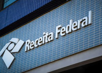 Receita Federal fará pagamento de R$ 39 milhões a mais de 18 mil catarinenses; confira quem está apto a receber