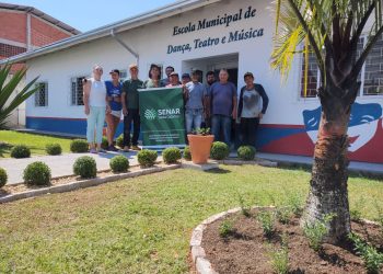 Servidores municipais batistenses participam de capacitação em jardinagem