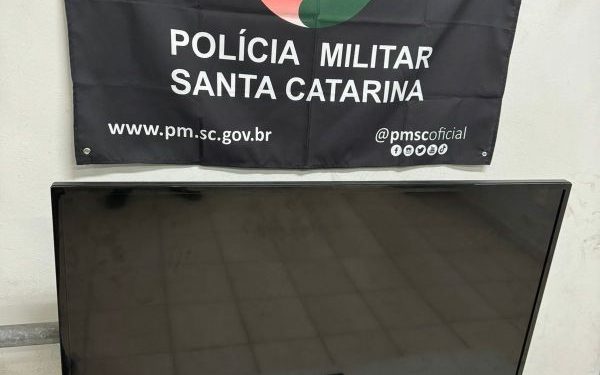 Policia Militar recupera TV furtada de residência arrombada