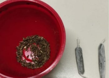 Aluno é conduzido à delegacia por posse de drogas no interior de instituição de ensino em Nova Trento