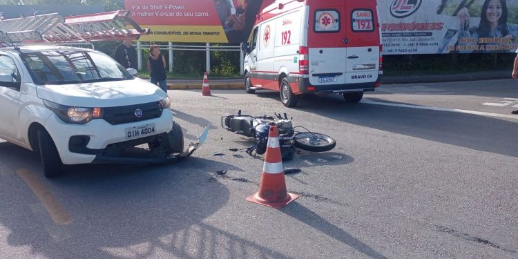 Motociclista fica ferido após acidente em Nova Trento
