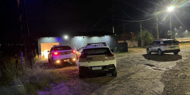 Polícia Militar de São João Batista prende mulher e homem foragidos do sistema prisional catarinense