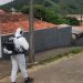Secretaria de Saúde de São João Batista efetua tratamento local contra a dengue no Timbezinho