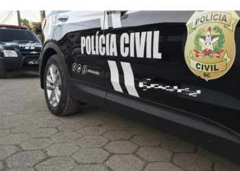 Polícia Civil  apreende adolescente suspeita de planejar ataque em colégio de Bombinhas