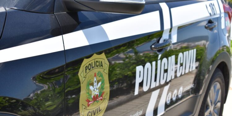 DIC de Itajaí prende duas suspeitas por tráfico de drogas em Camboriú