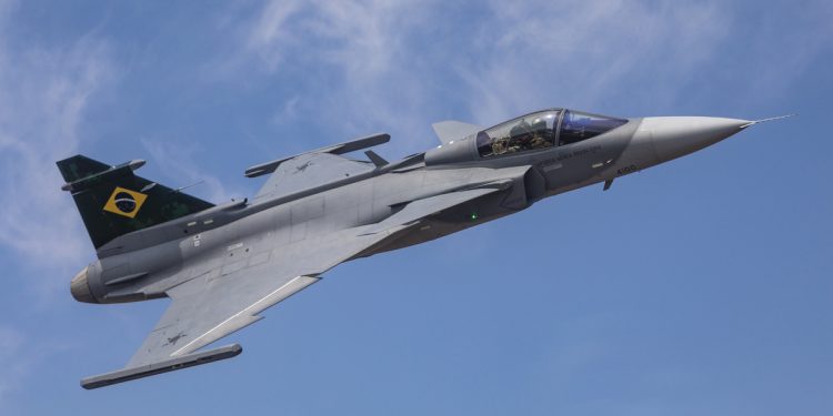 Força Aérea Brasileira figura entre as 20 mais poderosas globalmente, revela recente levantamento