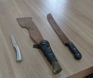 Homem com facão e machadinha invade Prefeitura de Massaranduba