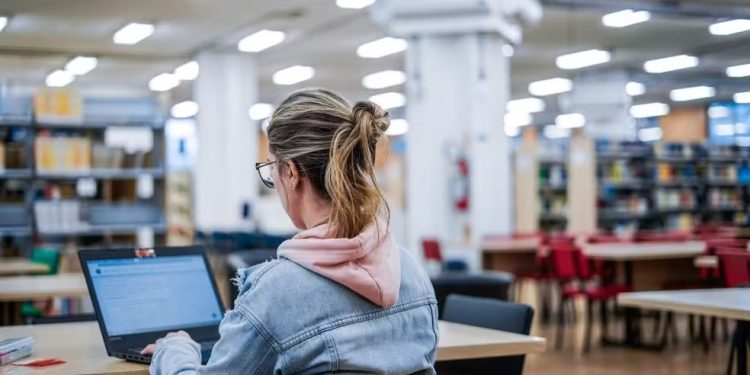 O Programa Universidade Gratuita abre inscrições para o primeiro semestre de 2024