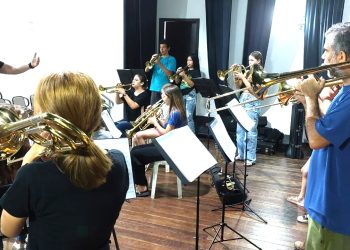 Banda Municipal de São João Batista participa de capacitação com maestro Jefferson Pinter