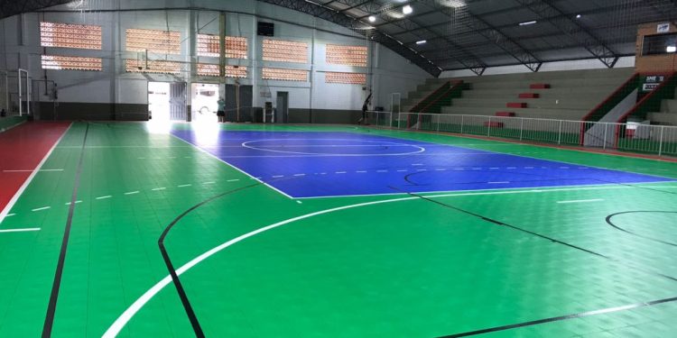 Secretaria de Esportes inaugura nova quadra de esportes do Ginásio Inácio Gullini