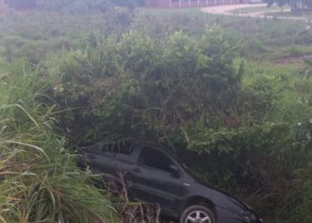 Polícia Militar Rodoviária atende saída de pista na SC 410 em Canelinha