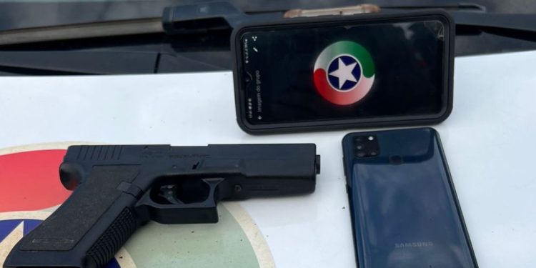 Policia Militar prende suspeito e recupera objetos roubados no último sábado em um posto de combustível no centro de Canelinha