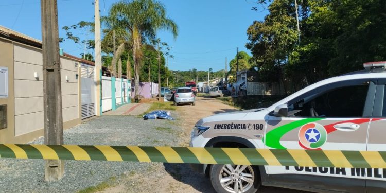 Triplo homicídio: homens mortos a tiro em Barra Velha SC