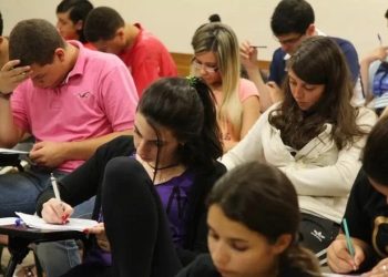 Termina nesta sexta-feira (26) o prazo final para solicitar isenção no Exame Nacional do Ensino Médio