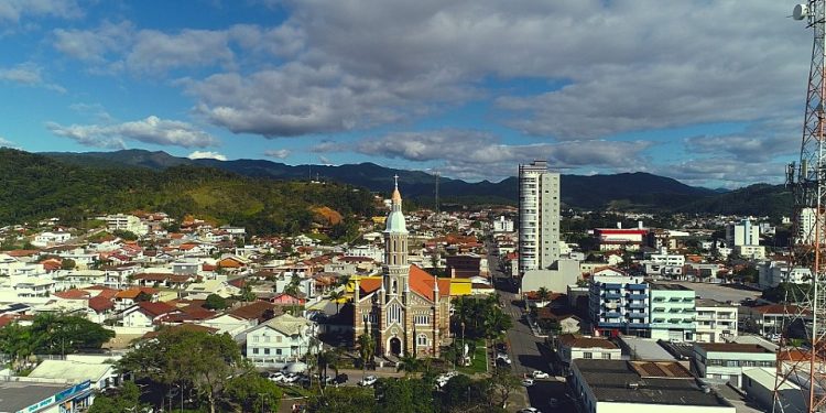 Prefeitura de São João Batista lança concurso público para diversas áreas