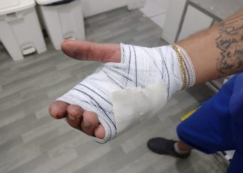 Homem leva golpe de faca no Centro de São João Batista