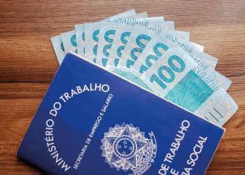 Salário mínimo para 2025 será de R$1.502,00 com aumento de 6,37%