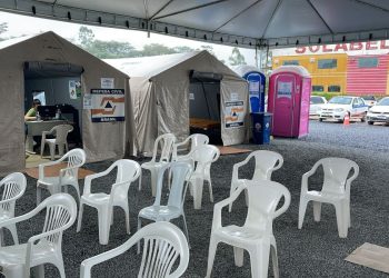 Tendas instaladas pelo Exército em São João Batista serão levadas ao RS