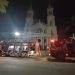 Bombeiros combatem incêndio na Catedral São João Batista em Rio do Sul