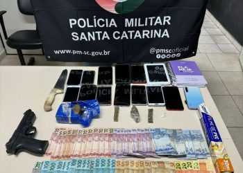Operação de combate ao trafico no Timbezinho Policia Militar prede casal e encontra drogas