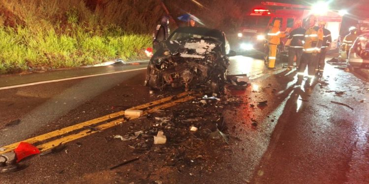 Criança de 11 anos morre em grave acidente na Br 282 em Águas Mornas/SC