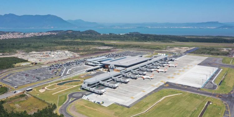 Aeroportos de Santa Catarina se tornam opção para viajantes que precisam chegar ao Rio Grande do Sul
