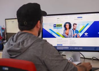 Santa Catarina Recebe 2,1 Milhões de Declarações de Imposto de Renda e Supera Expectativas