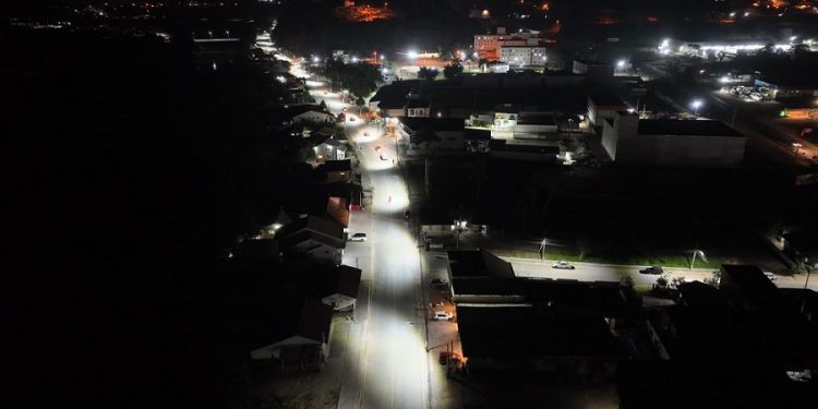 Canelinha intensifica instalação de iluminação em Led