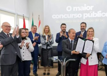 Governo de SC lança concurso na área da educação